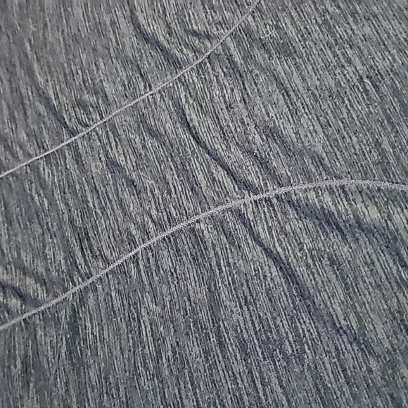 REEBOK Short sleeved athletic top - Picture 5 of 6